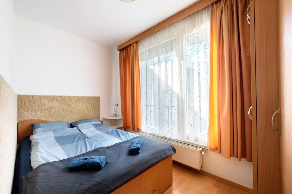 Lovely Apartment In City Centre For 4 Guests Budapest Extérieur photo