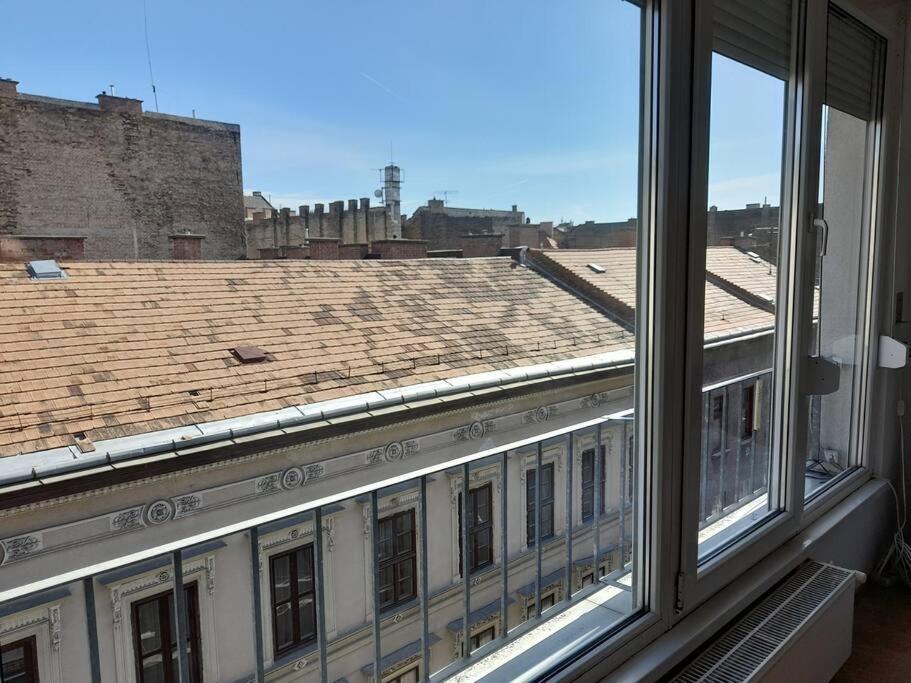 Lovely Apartment In City Centre For 4 Guests Budapest Extérieur photo