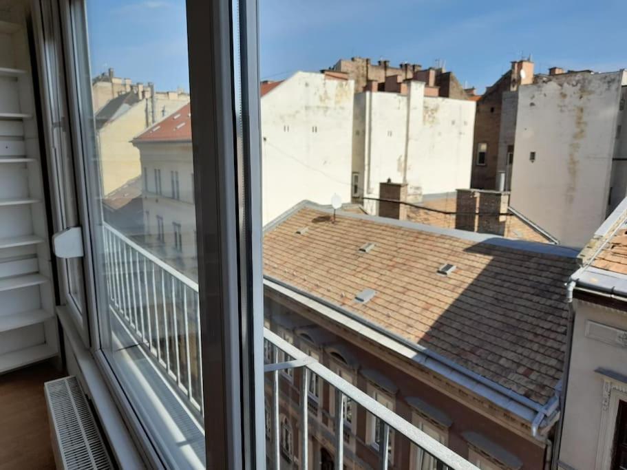 Lovely Apartment In City Centre For 4 Guests Budapest Extérieur photo